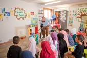Kinder Club Werbeclip - Bildung - Vervires 05.04.2014 (5)