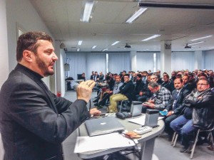 İRŞAD BAŞKANLIĞI: “Ev Sohbetleri bir Dârü’l Erkam çalışmasıdır.”